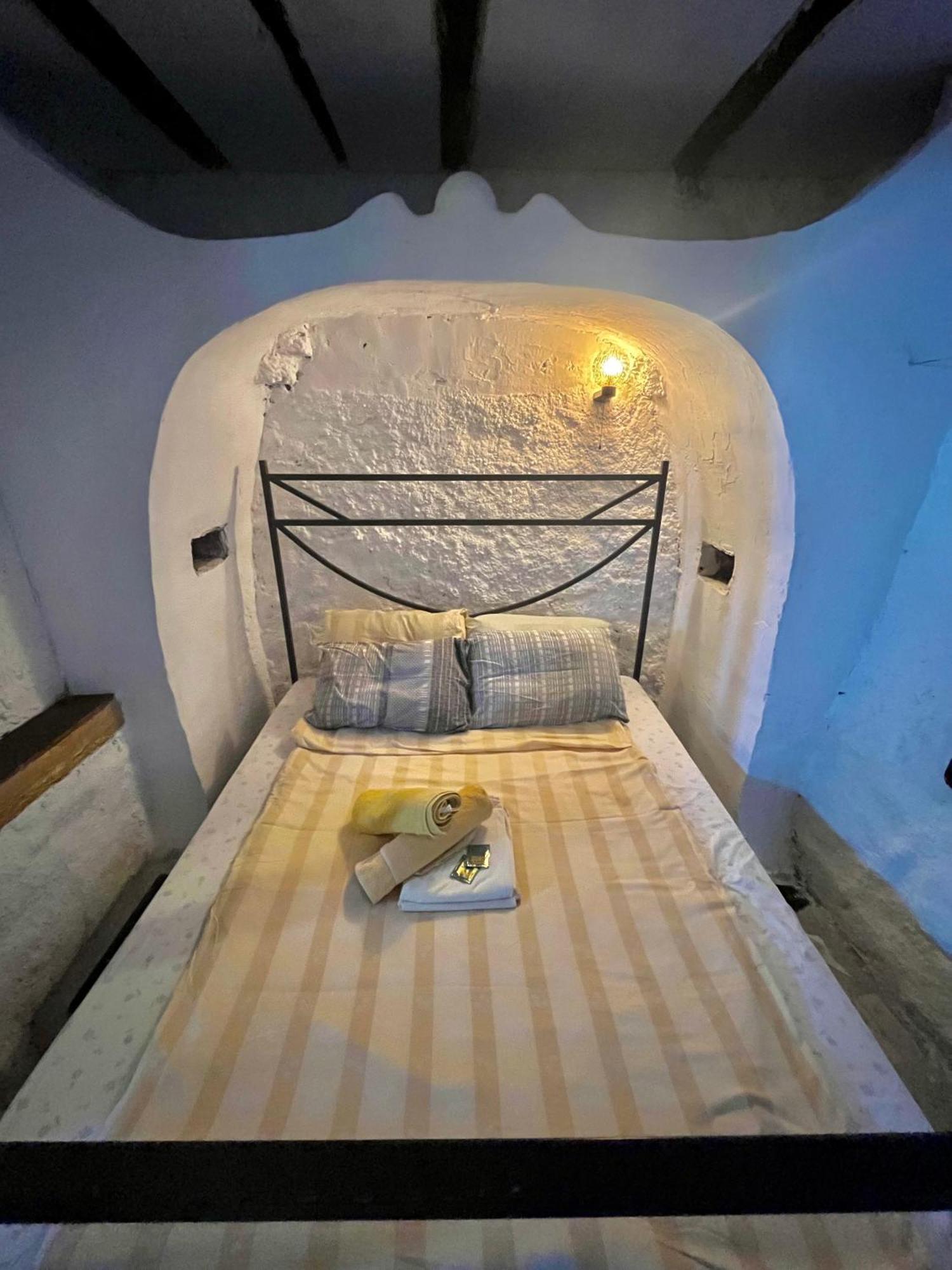 Shotgun Hostel & Guesthouse Vuno Exterior photo